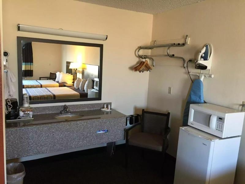 Days Inn By Wyndham Hobbs Kültér fotó